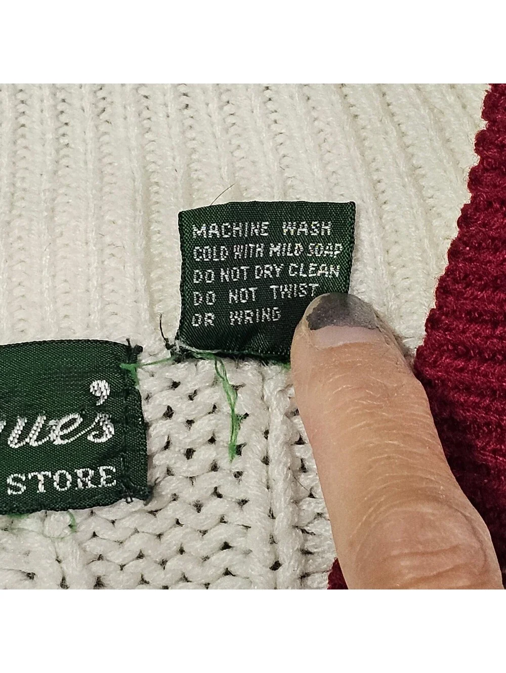 Vintage Pogue's Menstore Small 1970s Cable Knit Sweater Red White Blue Preppy